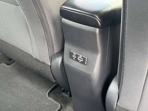 Used 2025 Nissan Kicks SV w/ Illumination Package FWD image 17