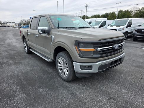 New 2026 Ford F150 XLT w/ Equipment Group 302A MID image 7