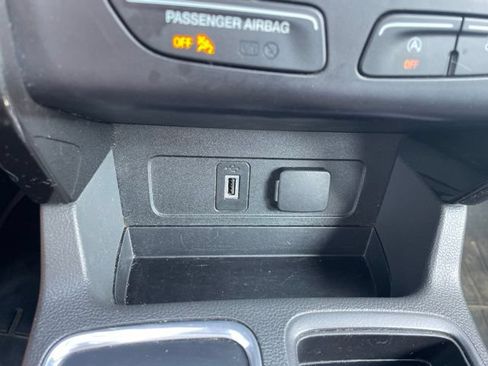 Used 2017 Ford Escape Titanium FWD image 43