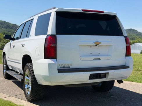 Used 2018 Chevrolet Tahoe LT w/ LT Signature Package RWD image 6