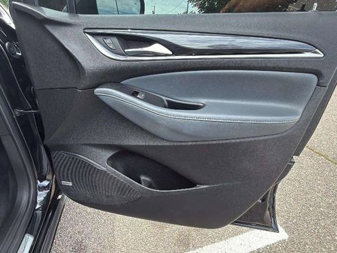 Used 2023 Buick Enclave Essence w/ Experience Buick Package image 20