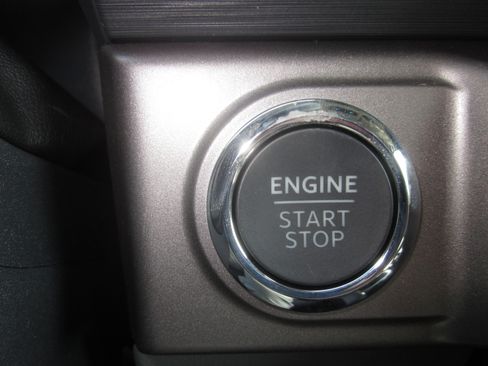 New 2025 Ford F150 XLT w/ Equipment Group 302A MID image 24