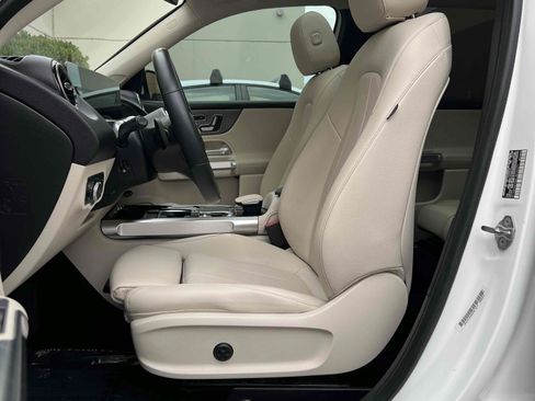 Used 2020 Mercedes-Benz GLB 250 4MATIC image 68
