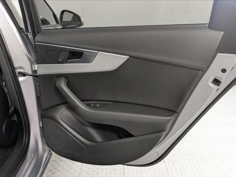 Used 2017 Audi A4 2.0T Premium image 21