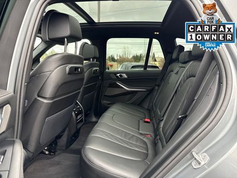 Used 2025 BMW X5 xDrive50e image 28