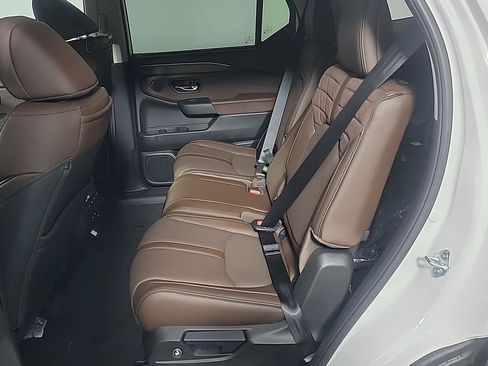 New 2026 Honda Pilot Elite image 12