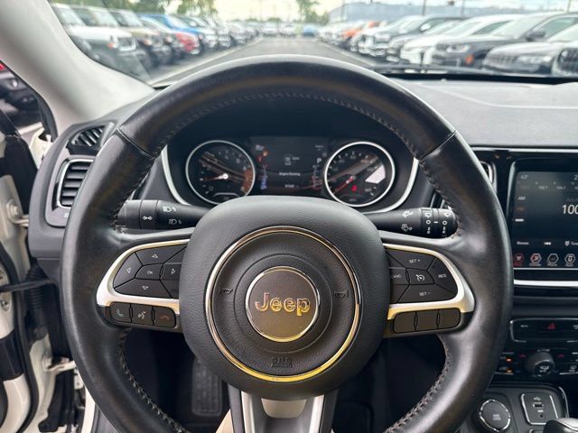 Used 2018 Jeep Compass Limited AWD/4WD image 17