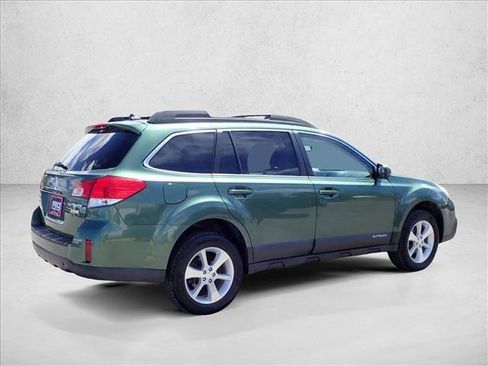 Used 2014 Subaru Outback 2.5i Limited w/ Moonroof Package AWD/4WD image 4