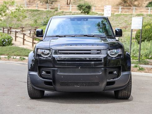 Used 2022 Land Rover Defender 110 S AWD/4WD image 8