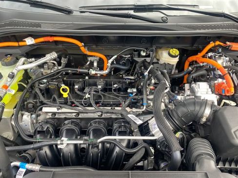 New 2025 Ford Escape SE image 14