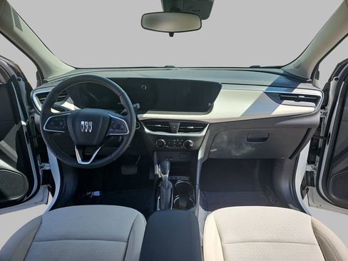 Used 2024 Buick Encore GX Preferred w/ Comfort Package AWD/4WD image 11