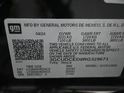 Used 2024 Chevrolet Silverado 1500 Custom Trail Boss AWD/4WD image 17