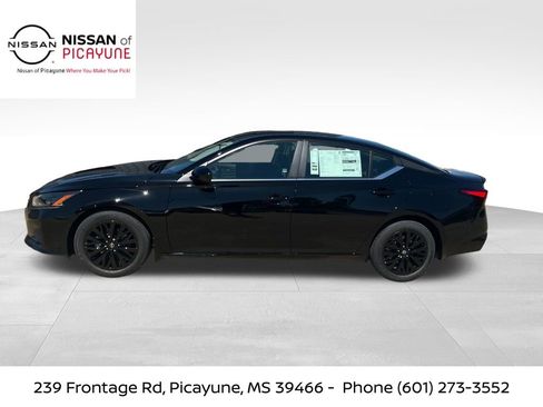 New 2026 Nissan Altima 2.5 SV FWD image 2