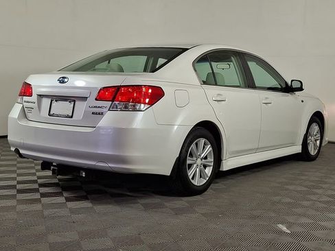 Used 2010 Subaru Legacy 2.5i Premium w/ Popular Equipment Group 2B AWD/4WD image 8