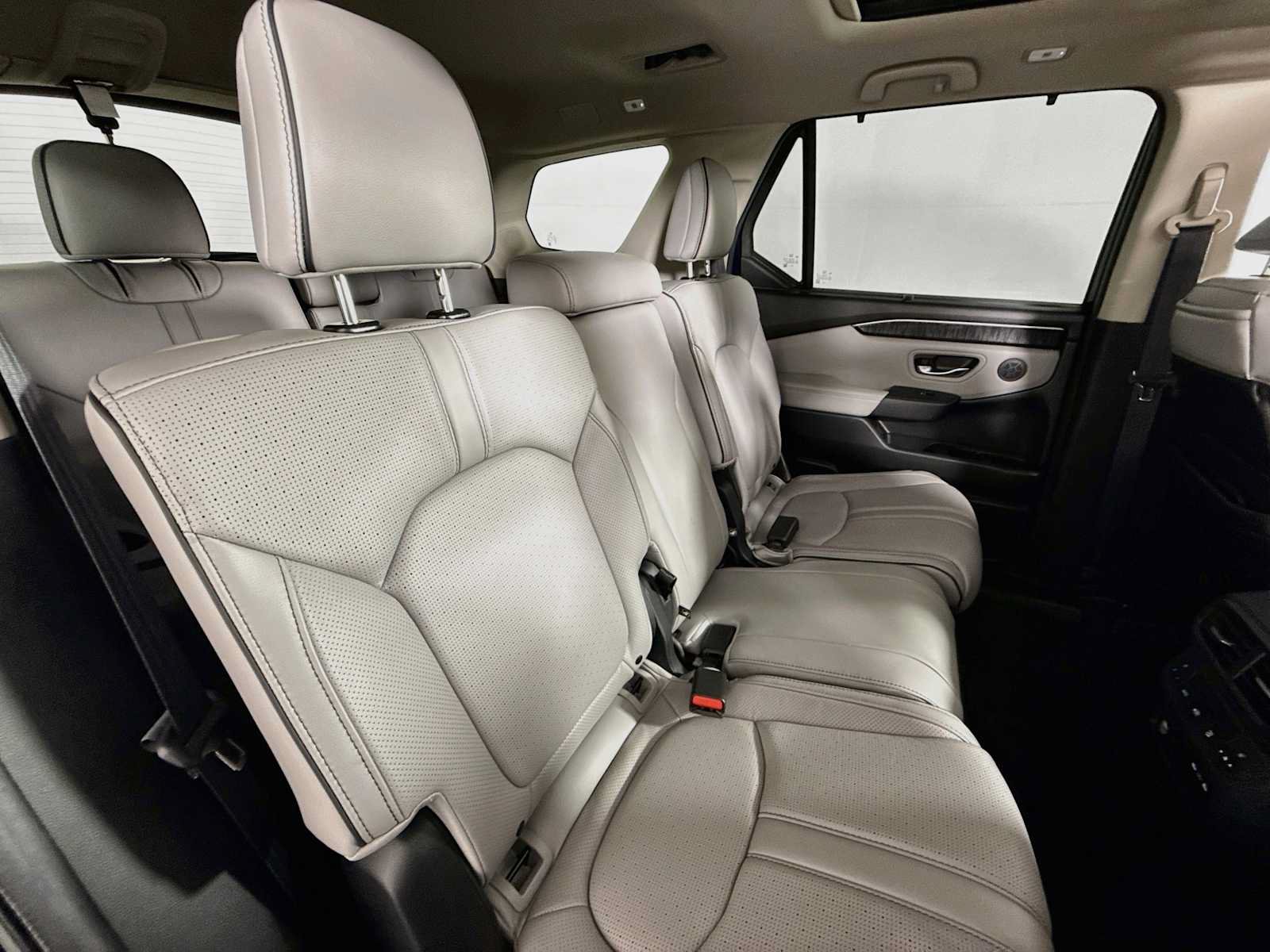 Certified 2024 Honda Pilot Elite image 37