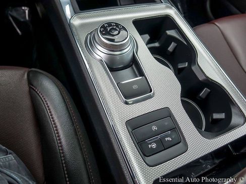 Used 2022 Ford Edge Titanium w/ Equipment Group 301A image 21