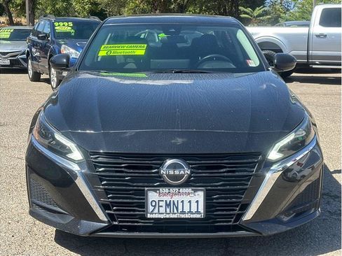 Used 2023 Nissan Altima 2.5 SV w/ SV Premium Package FWD image 2