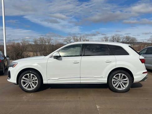 Used 2025 Audi Q7 3.0T Premium Plus image 11