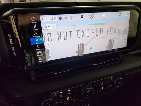 New 2025 Jeep Wrangler Unlimited Rubicon w/ Technology Group image 28