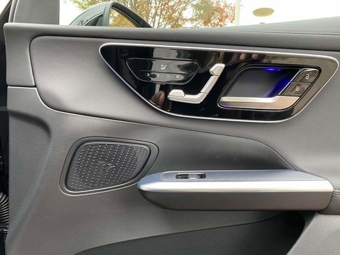 Certified 2025 Mercedes-Benz GLC 300 4MATIC image 11