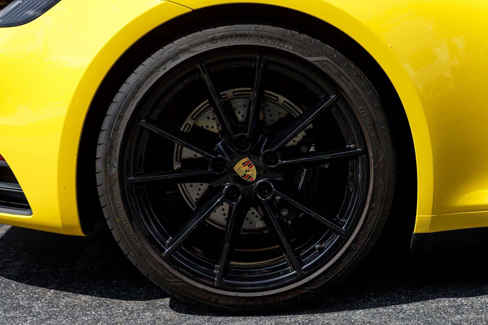 Used 2022 Porsche 911 Carrera RWD image 30