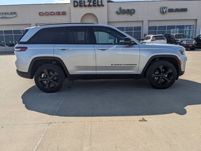 Used 2025 Jeep Grand Cherokee Limited w/ Luxury Tech Group II