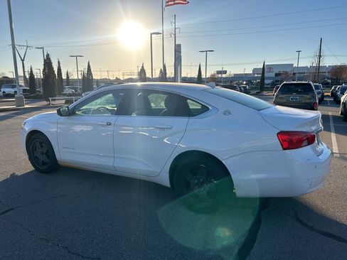 Used 2014 Chevrolet Impala LS w/ LS Convenience Package image 5