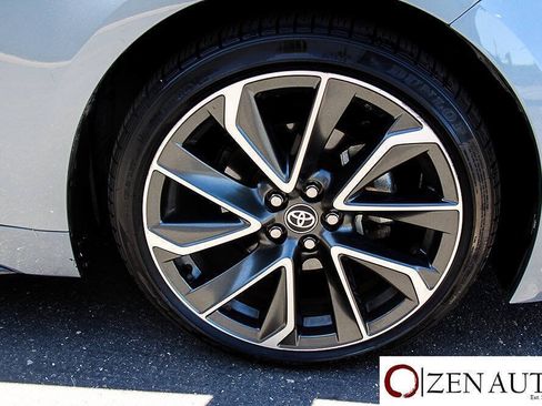 Used 2020 Toyota Corolla XSE FWD image 21