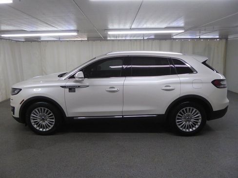 Used 2019 Lincoln Nautilus FWD image 4