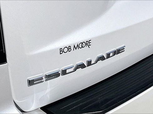 Used 2024 Cadillac Escalade Sport w/ Touring Package image 32