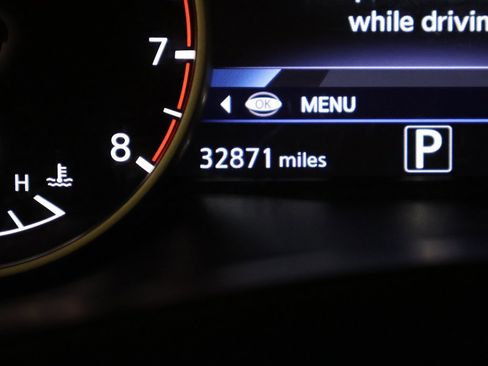 Used 2018 Nissan Murano S image 32