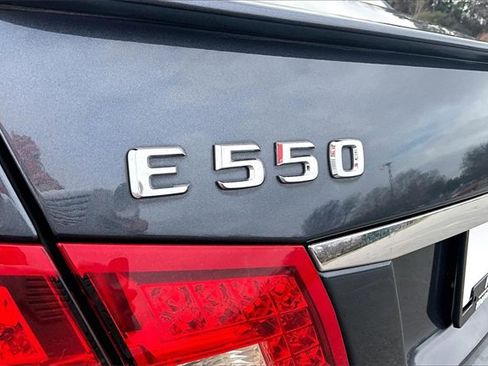 Used 2011 Mercedes-Benz E 550 Sedan image 22