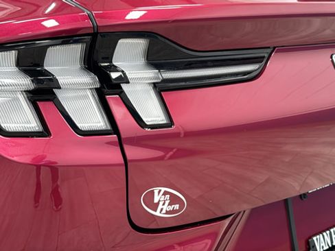 Used 2025 Ford Mustang Mach-E GT AWD/4WD image 40