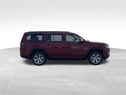 Used 2022 Jeep Wagoneer Series II AWD/4WD image 13