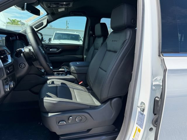 New 2026 GMC Yukon Denali AWD/4WD image 11