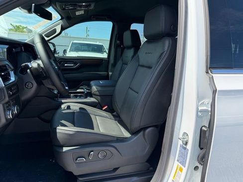 New 2026 GMC Yukon Denali AWD/4WD image 11