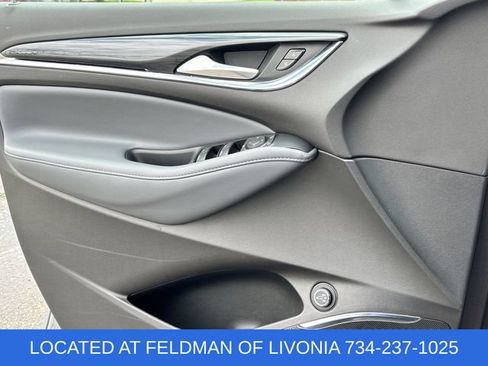 Certified 2024 Buick Enclave Essence w/ Sport Touring Edition FWD image 21
