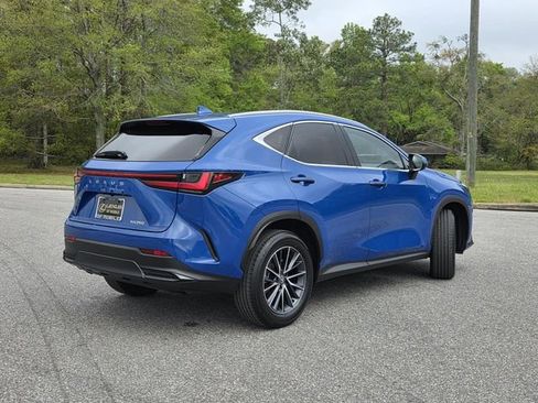 Used 2025 Lexus NX 250 FWD w/ Towing Package (2000 Lbs) image 5