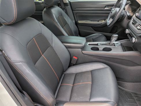 Used 2020 Nissan Altima 2.5 SR w/ Premium Package FWD image 33