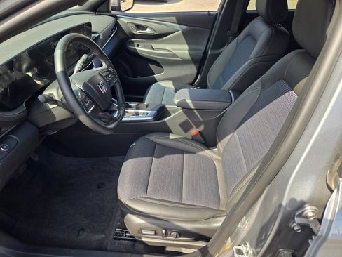 New 2026 Buick Envista Sport Touring w/ Convenience I Package FWD image 32