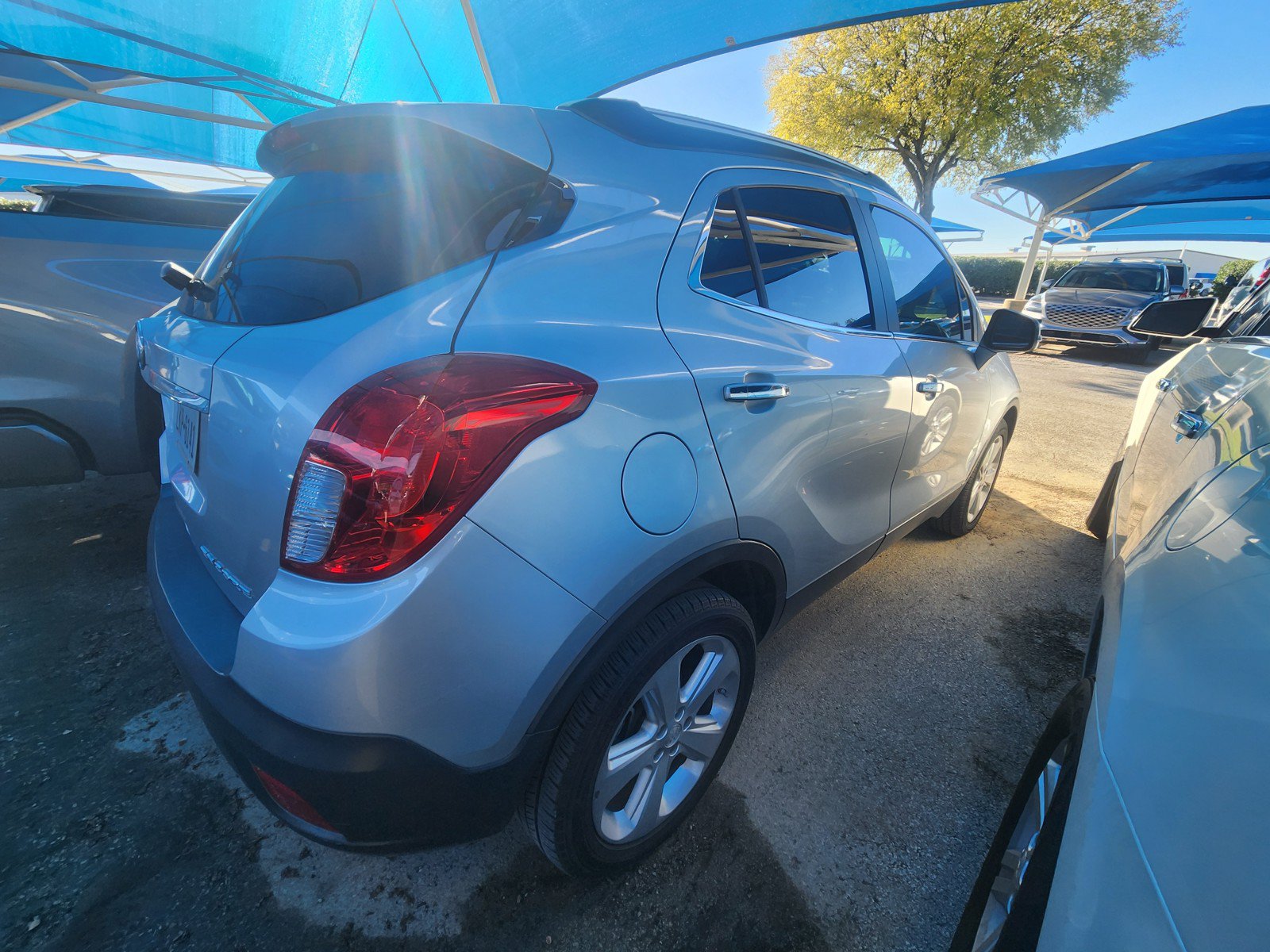 Used 2016 Buick Encore FWD image 4
