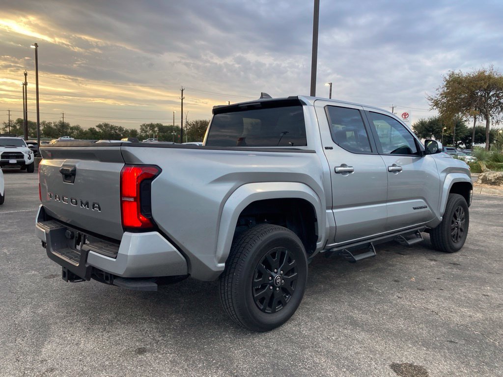 Used 2026 Toyota Tacoma SR5 RWD image 5