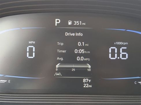 New 2025 Hyundai Venue Limited image 31