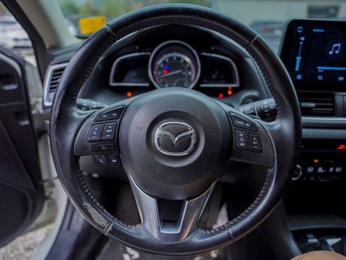 Used 2014 MAZDA MAZDA3 s Grand Touring image 5