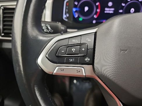 Used 2020 Volkswagen Atlas Cross Sport SEL AWD/4WD image 19