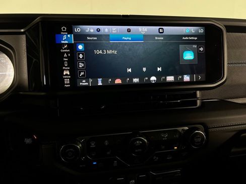 Used 2024 Jeep Wrangler Unlimited Rubicon 4xe image 19