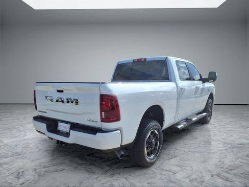 Used 2026 RAM 2500 Laramie AWD/4WD image 7