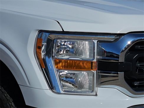 Used 2021 Ford F150 XLT w/ Trailer Tow Package image 8