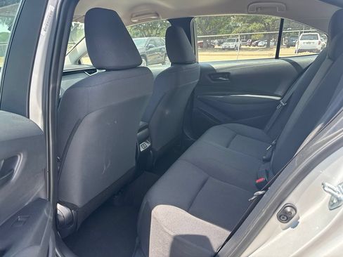Used 2025 Toyota Corolla LE FWD image 12