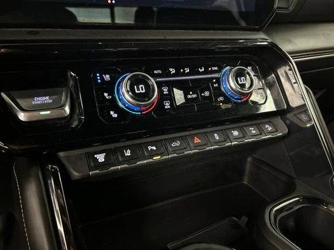 Used 2024 GMC Sierra 2500 AT4X AWD/4WD image 17